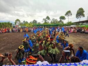 Grad — Melanesian Training College, Togoba